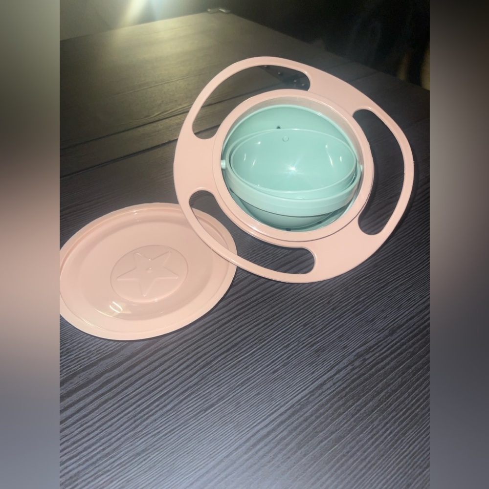 Children's Rotating food Bowl - Blue and pink